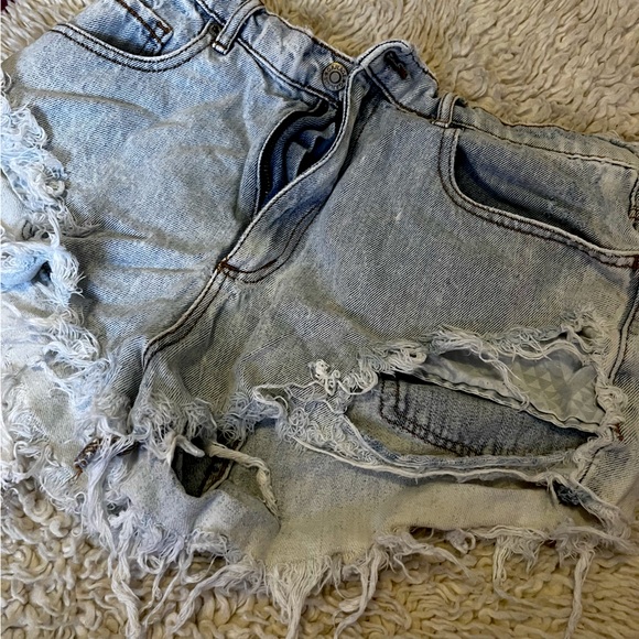 Garage Distressed Jean Shorts - Picture 2 of 4